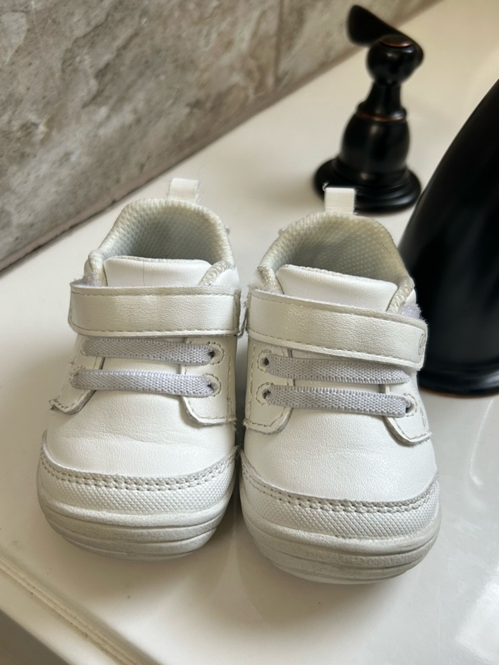 Stride Rite 360 Taye 2.0 Toddler Sneakers White Size 3M First Walker Shoes